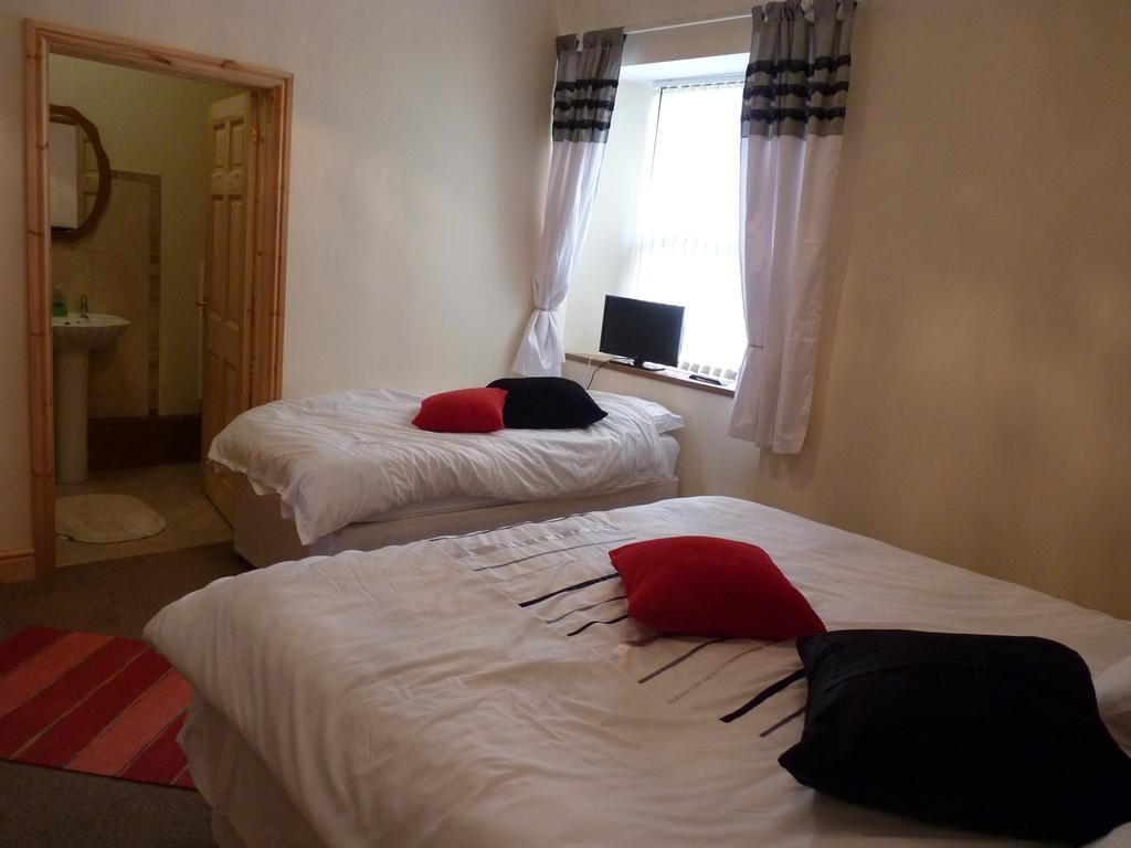 Old Police House Bed & Breakfast Haverfordwest Bagian luar foto