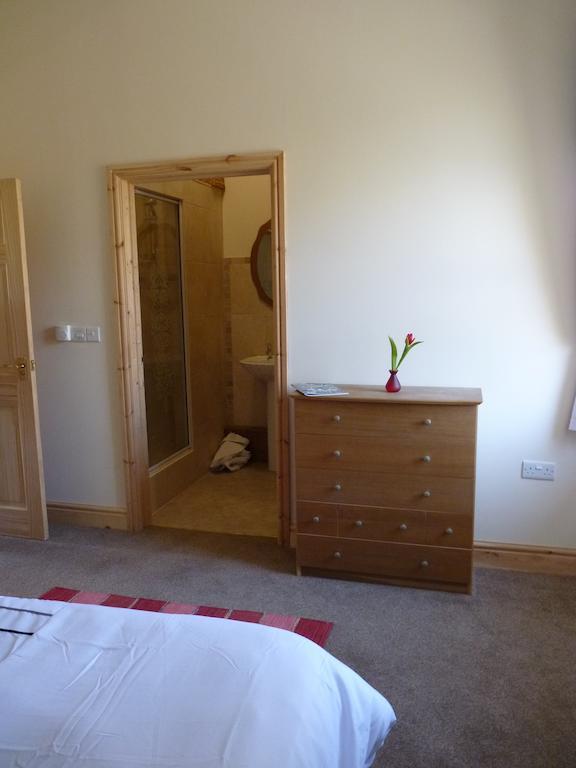 Old Police House Bed & Breakfast Haverfordwest Bagian luar foto