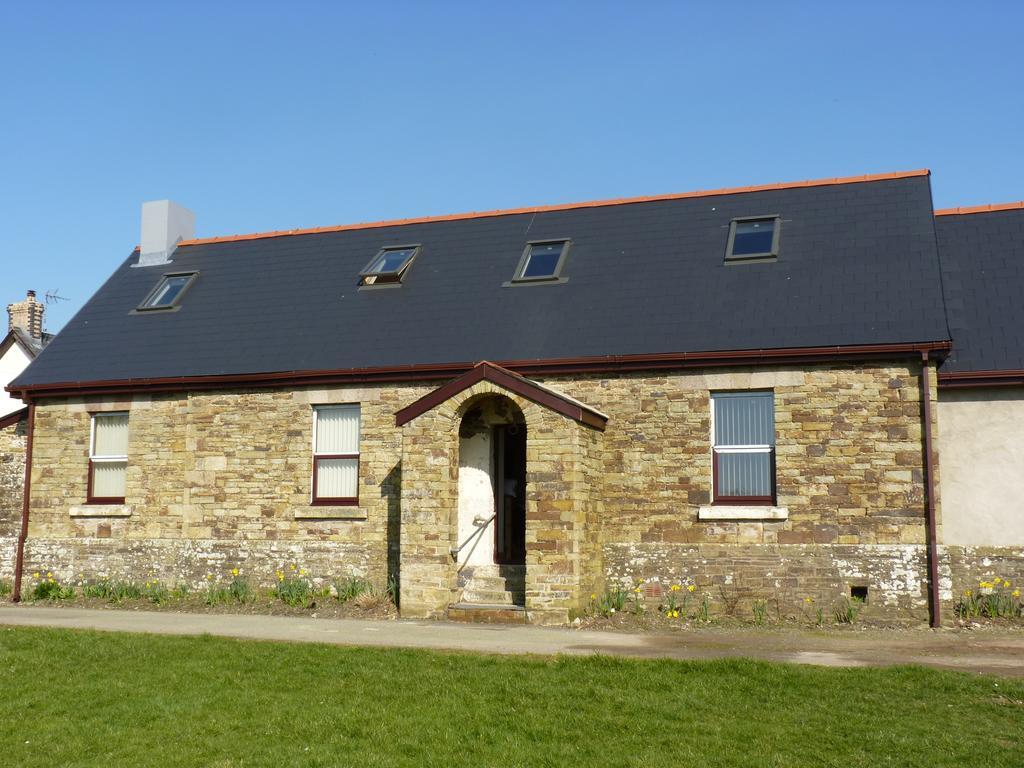 Old Police House Bed & Breakfast Haverfordwest Bagian luar foto